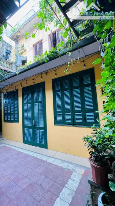 Cho thuê nhà riêng phố Hàng Đào 100m2, giá 30 triệu/tháng. - 1