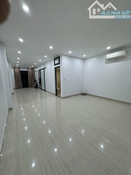 PHỐ CẦU GIẤY 24 TỶ DT 65M MT 5M 8T  Ô TÔ TRÁNH KINH DOANH NGÕ THẲNG TẮP CÁCH MẶT PHỐ CẦU G - 1