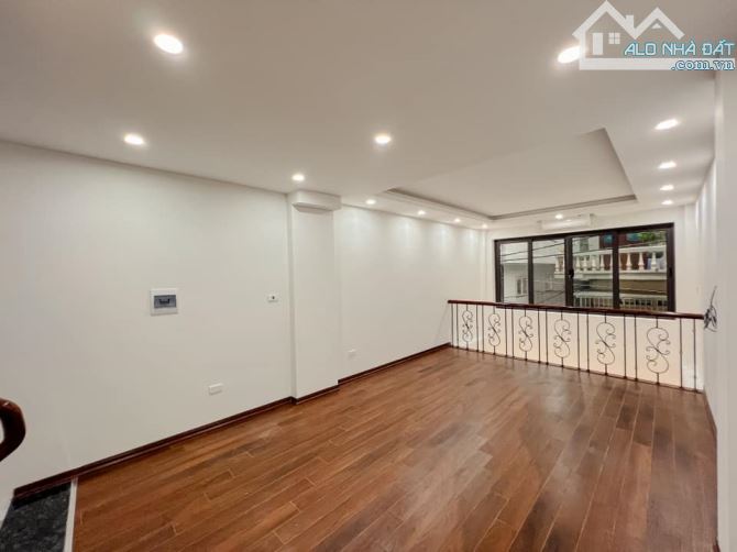 Cực đẹp! Bán nhà riêng Trung Kính, phân lô, ô tô tránh, ngõ thông, thang máy, 88m2*7T