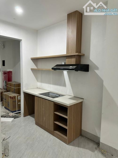 Thổ Quan ,diện tích 115m .  7tầng thang máy . MT 4.4m .Giá 32 tỷ Đống Đa - 1