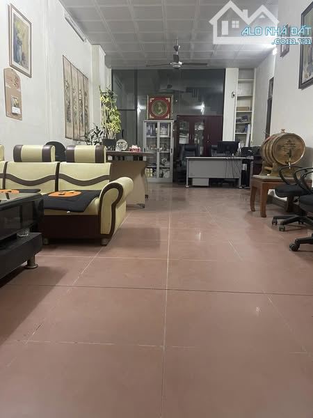 MỘT NHÀ RA MẶT PHỐ CẦU GIẤY39 TỶ DT118M MT 23M 5T Ô TÔ TRÁNH KINH DOANH MẶT TIỀN RỘNG THOÁ - 1
