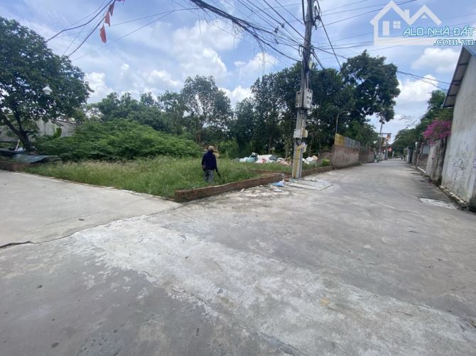 Bán đất Sóc Sơn Tân Trại Phú Cường 60m chỉ 2.1 tỉ. Lô góc  2 ô tô tránh nhau - 1