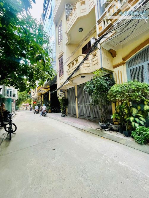 NHỈNH 28 TỶ NHÀ PHÂN LÔ, Ô TÔ, PHẠM TUẤN TÀI, CẦU GIẤY, DT 67M, 5 TẦNG, MẶT TIẾN 5.9M - 1