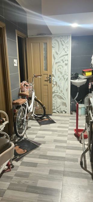 Nhà 3 tầng Hàn Mặc Tử gần đường 3/2 nhà xây kiên cố - 1