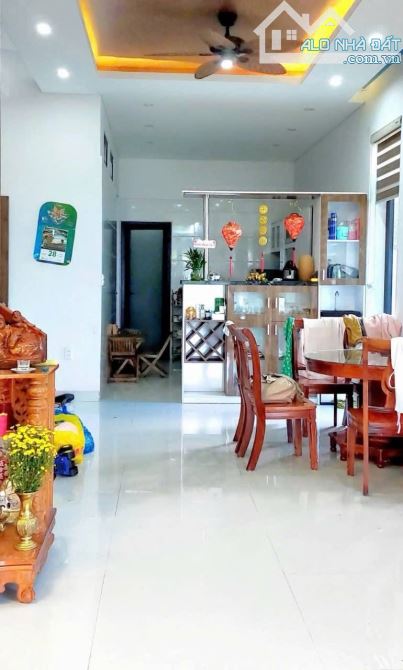 BÁN NHÀ ĐẸP NỘI THẤT VIP 2 MT ĐƯỜNG LA BÔNG - XEM NHÀ LÀ THÍCH - ĐƯỜNG 10M5 - 1