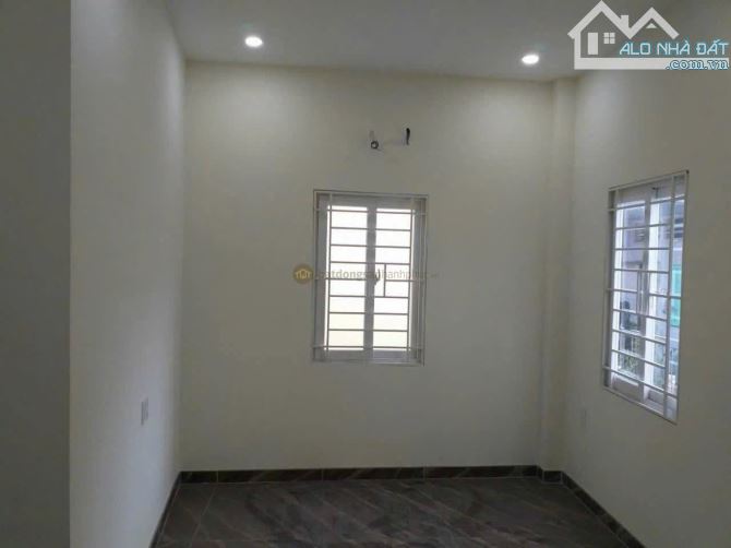 Bán nhà 2 mặt tiền Vista An Phú Quận 2, 1 trệt 1 lầu, 3PN, giá 12.1 tỷ - 1