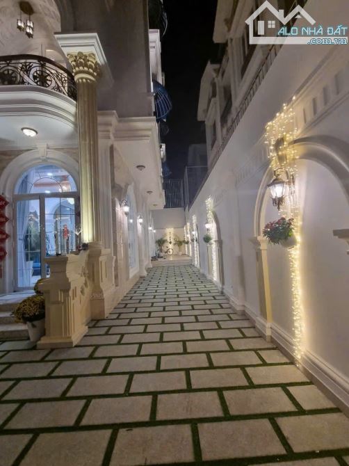 Siêu Phẩm! Biệt Thự phong cách Châu Âu KDC VIP Đặng Thùy Trâm p13 Bình Thạnh, 10x20m - 1