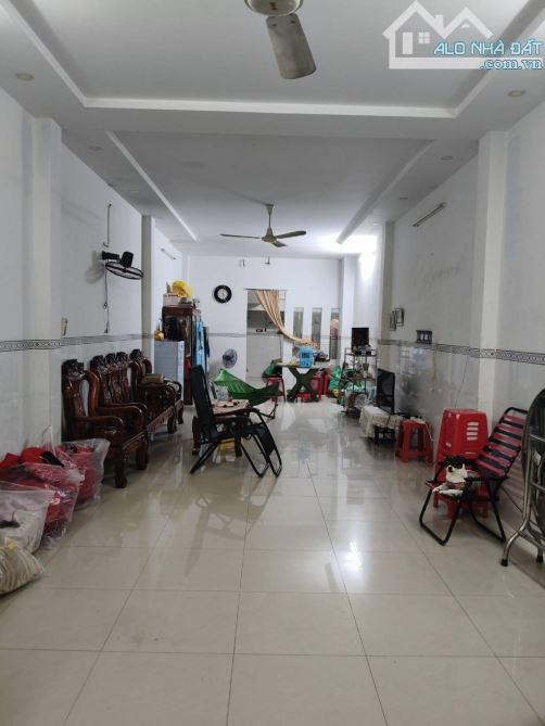 Bán nhà ở Trung Chánh gần Nguyễn Ảnh Thủ, Hóc Môn. 98m2 giá hơn 4 tỷ. - 1