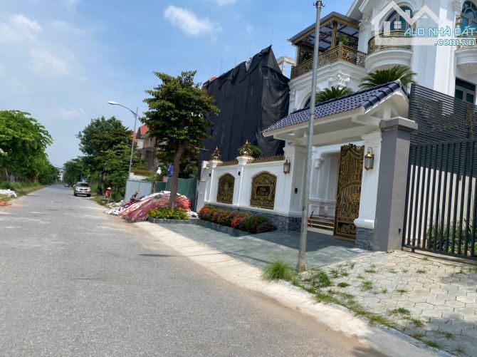 BIỆT THỰ VIEW VƯỜN HỒNG PHÚ LƯƠNG DT240M2, 4 TẦNG, MT12M, VỊ TRÍ VIP, GIÁ ĐẦU TƯ - 1