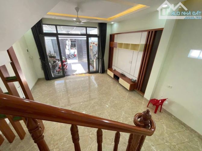 Giảm sâu 500tr chỉ còn 5tỷ9 Bán nhanh căn Nhà góc 3 tầng dg oto Lê Hồng Phong p Phước Tiến - 1
