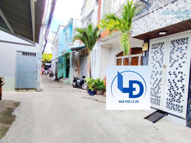 Bán nhà cực hiếm! Cách mặt tiền chỉ 1 căn –DT 60m2.hẻm ô tô Tân Hòa Đông, Q.6.Giá tốt - 1