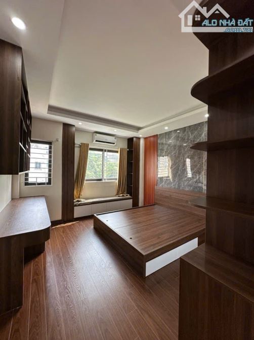 BÁN GẤP NHÀ LÔ GÓC KIẾN HƯNG 🔥31m² x 5t - CHỈ CÓ 8,5 TỶ - Ô TÔ CHẠY THÔNG- KINH DOANH - 1
