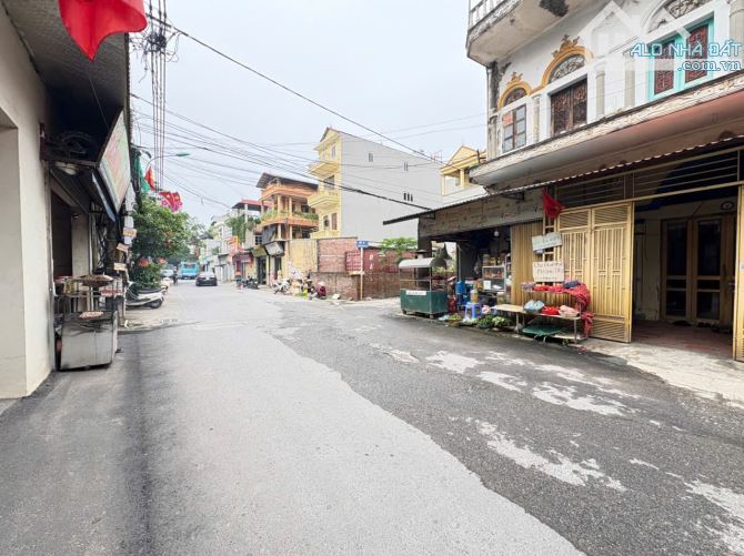 ĐƯỜNG Ô TÔ 7 CHỖ VÀO TẬN ĐẤT-KHU VỰC NÓNG HÓT QUANH NĂM-Ở HAY ĐẦU TƯ ĐỀU SINH LỜI - 1