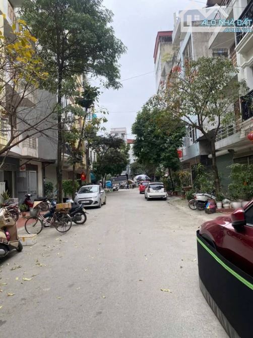 LK PHÂN LÔ NGÔ THÌ NHẬM - Q. HÀ ĐÔNG - Ô TÔ TRÁNH - VỈA HÈ - KINH DOANH SẦM UẤT NGÀY ĐÊM - - 1