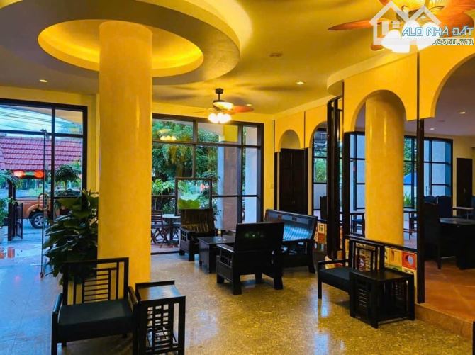 Bán khách sạn sát Biển Cửa Đại, Hội An, Diện Tích 520m2, 5 tầng, 36 phòng, giá 55 tỷ. - 1