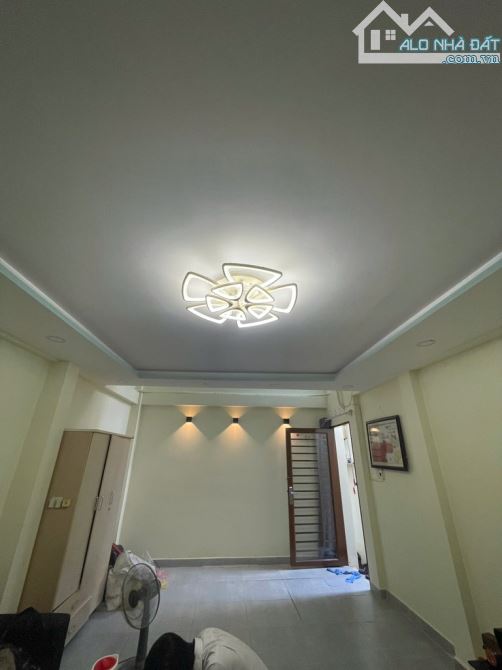 Bán Nhà Siêu Hiếm 3 TẦNG, 40m2, Giá NHỈNH 3tỉ, Sát Bên Lâm Văn Bền, Quận 7 - 1