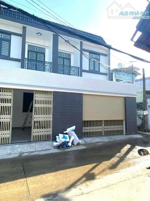 Nhà 1Lầu 1Trệt Mới Xây Có Hoàn Công.2 Ô Tô Né Nhau.Full Nội Thất CAO CẤP - 1