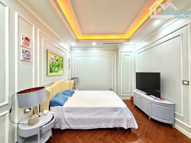 Giải Phóng  ,diện tích  57m,  5tầng . MT 5.6m. Giá  26 tỷ Thanh Xuân - 14