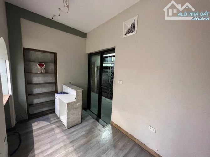 Căn hộ TT tầng 1 Hoàng Ngọc Phách, Đống Đa. 70m² – MT 7m, KD – đền bù x2 – giá 6.45 tỷ - 2