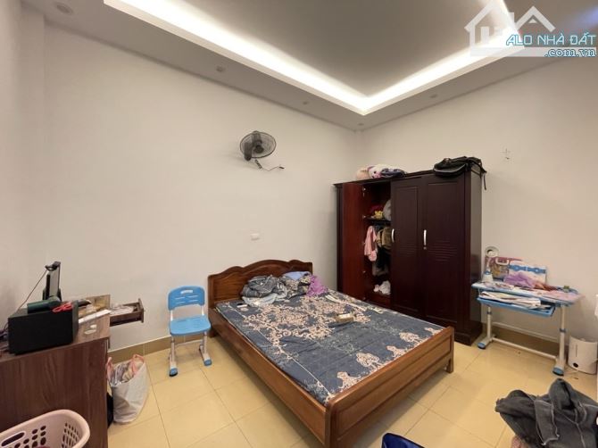 Nhà sát phố Hồng Tiến căn góc 2 thoáng  50M2 -3 ngủ đủ công năng chỉ hơn 7 Tỷ - 2