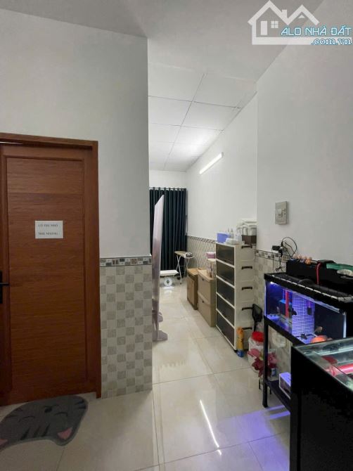 MẶT TIỀN 3 TẦNG ĐÚC TRUNG MỸ TÂY QUẬN 12 GIÁ RẺ 9.78 Tỷ  Diện tích 150m2 ( 6 x 25 ) sàn220 - 2