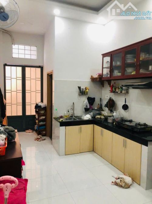 Nhà phố mặt tiền kinh doanh sầm uất Nguyễn An Ninh gần khu hành chính và chợ Dĩ An 1. - 2