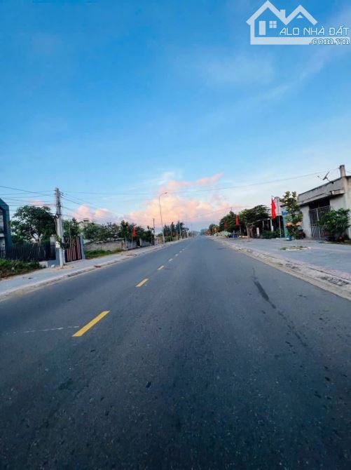 HÀNG NGỘP CẦN BÁN GẤP LÔ ĐẤT NGANG 15M NGAY TRUNG TÂM LỘC AN, BRVT - 2