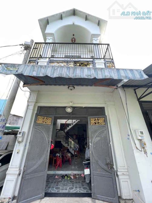 ĐƯỜNG ÔTÔ QUẬN 12,ĐỐI DIỆN CÔNG VIÊN, LẦU TRỆT 2PN, 2WC NHỈNH 4 TỶ - 2