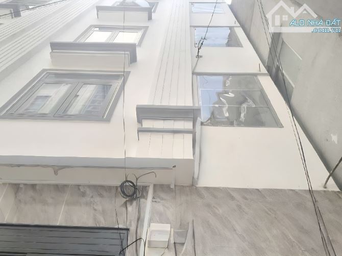 BÁN CĂN HỘ DỊCH VỤ 5 TẦNG HẺM XE HƠI ĐƯỜNG DƯƠNG QUẢNG HÀM SÁT , DT 135M , GIÁ 16.5 TỶ - 2