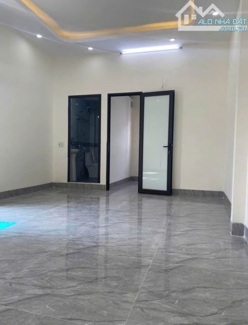 4.5 tỷ nhà mình chính chủ cần bán nhanh trong tuần Cầu Tó Hữu Hòa Thanh Trì + Nhà như hình - 2