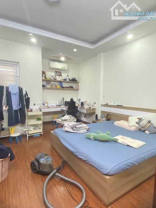 LÔ GÓC CẦU GIẤY – TRẦN BÌNH – NGÕ THÔNG – CÁCH Ô TÔ 50M – NHÀ 5 TẦNG ĐẸP Ở NGAY 💥 - 2