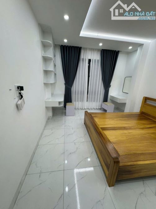 Bán nhà ngõ 159 Phùng Khoang DT 40m2, 4 tầng,ô tô đỗ 10m, giá 8 tỷ có thương lượng . - 2