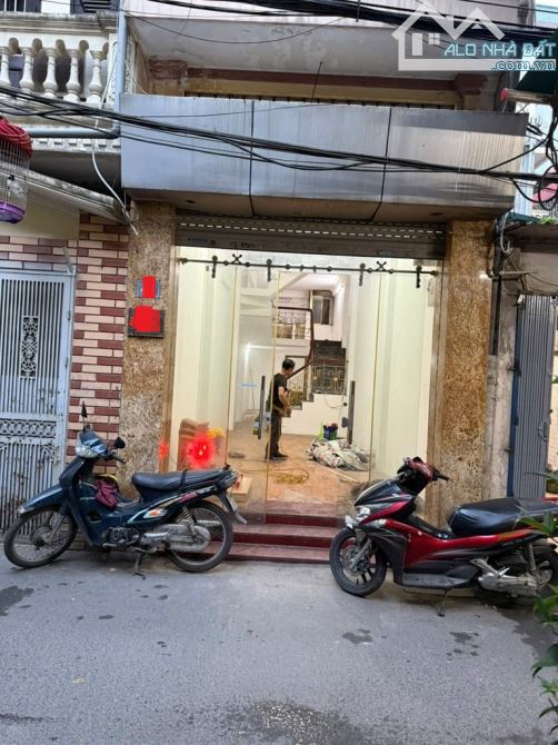 Mặt ngõ Cầu Giấy ô tô thông - Bán nhà  - kinh doanh đỉnh - 44m2 - 6 Tầng - Nhỉnh 13 tỷ - 2