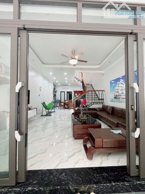 Nhà Trung Tâm Phường Xuân Hòa – Gần Chợ – Nhà Đẹp, Công Năng Đầy Đủ – Giá Hơn 3 Tỷ - 2