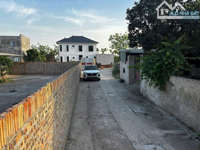 BÁN ĐẤT THÔN TUYỀN, ĐÔNG XUÂN, SÓC SƠN. DIỆN TÍCH 102M2, MT 5.06M. GIÁ 2.86 TỶ. - 2