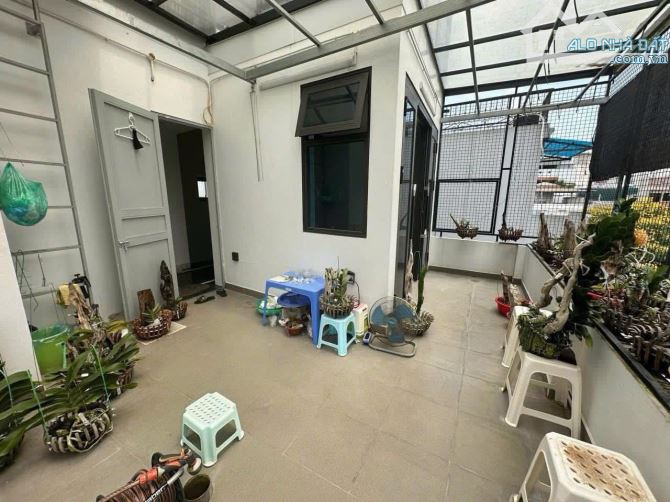 VIP - BÁN NHÀ PHÂN LÔ Ô TÔ TRÁNH PHỐ HOÀNG CẦU - 75M2 - 5 TẦNG THANG MÁY- PHÂN KHÚC 27 TỶ - 2