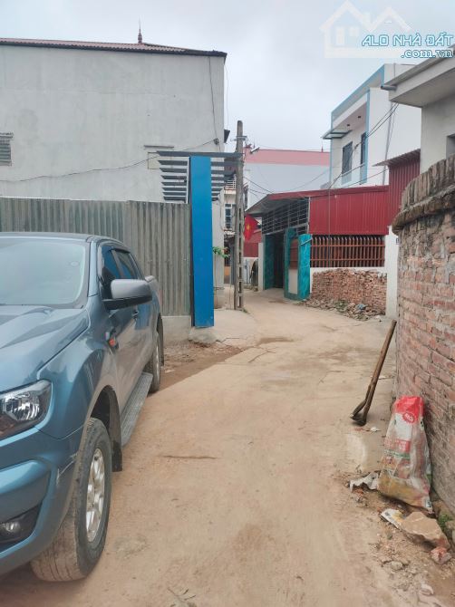 BÁN NHANH LÔ ĐẤT TẠI THÔN THƯỢNG, ĐÔNG XUÂN, SÓC SƠN. DT 80M2, MT 7,63M. GIÁ 2,6 TỶ - 2
