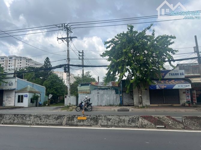 CẦN BÁN GẤP – ĐẤT MẶT TIỀN ĐƯỜNG PHAN VĂN HỚN, 6X100M GIÁ 25T - 2