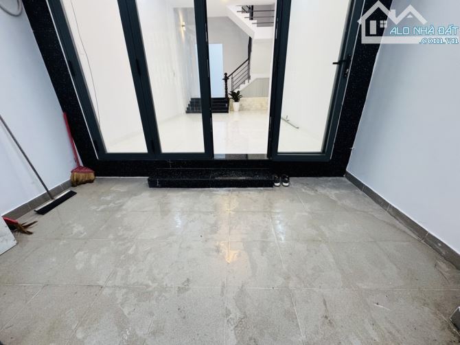 NHÀ 4 TẦNG HẺM NHỰA XE HƠI 5M, DTCN 56M², 4X14, SÁT MẶT TIỀN NGUYỄN TƯ GIẢN - NHỈNH 7 TỶ - 2