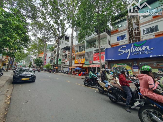 Bề Ngang Khủng 9.5x20 -CN180m2 MT Trần Bình Trọng Q.5, HĐT: 1.9 tỷ/năm - Giá 98 tỷ - 2