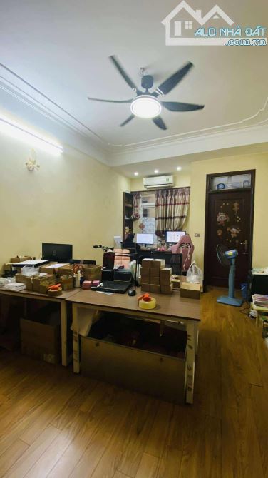 Lõi Hai Bà, dân xây, ôto đỗ cửa, ngõ thông, kinh doanh, full nội thất 40m2 giá 9.6 tỷ - 2