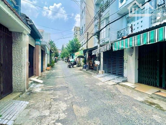 8.6 Tỉ- Hẻm Xe Hơi, 99m² nở hậu, gần Mặt tiền Dương Quảng Hàm - 2
