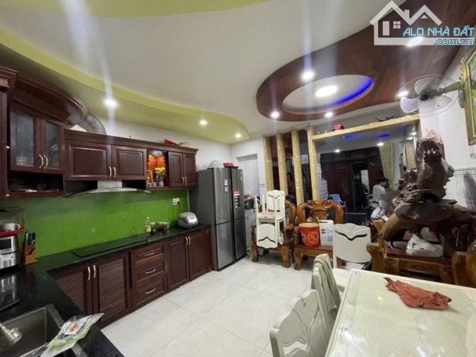 HẺM ÔTÔ 4 TẦNG – KHU VƯỜN LÀI, LÊ VĂN PHAN PHÚ THỌ HOÀ – DT: 4*15M- CHỈ 8.99 TỶ - 2