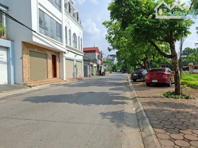 SIÊU PHẨM ĐẤT THANH AM 30m2/9 tỷ–MẶT ĐƯỜNG, KINH DOANH, 2 LÀN XE,THƯỢNG THANH-LONG BIÊN - 2