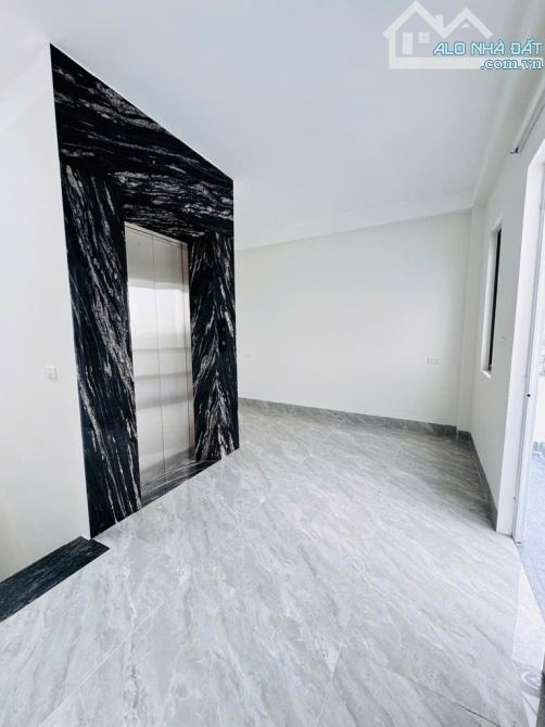 🏠 BÁN NHÀ PHỐ HOA LÂM, VIỆT HƯNG – NHÀ DÂN XÂY, 6 TẦNG THANG MÁY, GẦN BIG C, GIÁ 8.3 T - 2