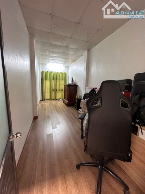 30m2 x 4 Tầng , Phố Nguyễn Cao Lò Đúc , 40m Ra Ô Tô , Ngõ Thông Thoáng Sáng - 2