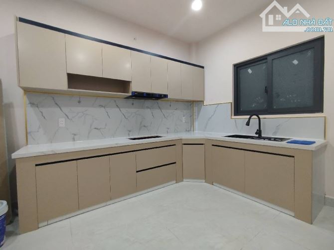 Nhà mới xây đẹp lung linh, 3 tầng đúc BTCT, 66m2, ôtô đổ cửa, Chánh Hưng, SHR hoàn công đủ - 2