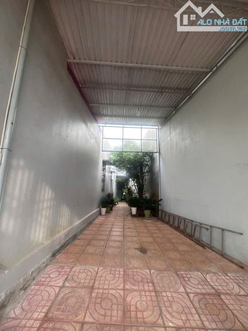 BÁN NHÀ VƯỜN RỘNG 903m2 MẶT TIỀN ĐƯỜNG NGUYỄN TRÁC. GIÁ: 6,9 TỶ - 2