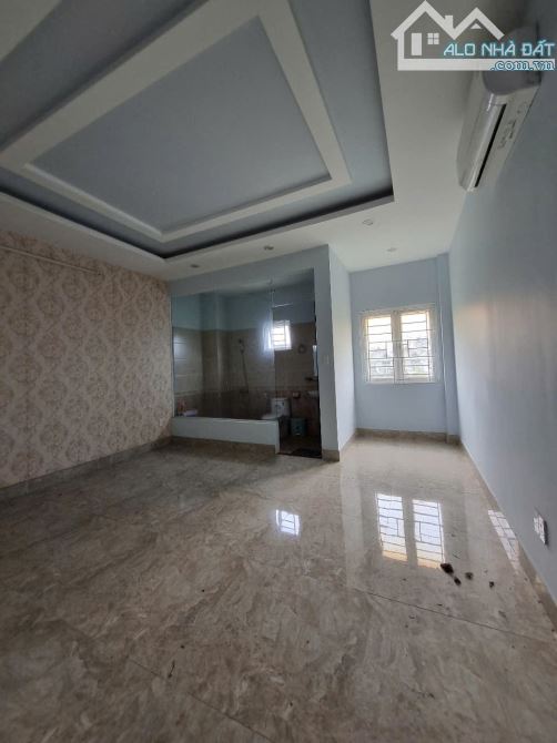 Bán nhà giá rẻ có dòng tiền cho thuê hẻm xe hơi Thạnh Lộc 37 An Phú Đông Quận 12 - 2