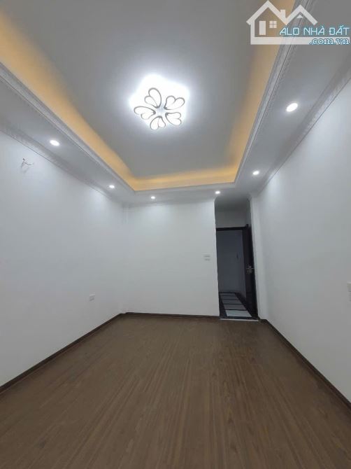 Nhà đơn lập Liên Mạc – gần ô tô tránh – vài phút ra cầu Thăng Long giá nhỉnh 5 tỷ - 3